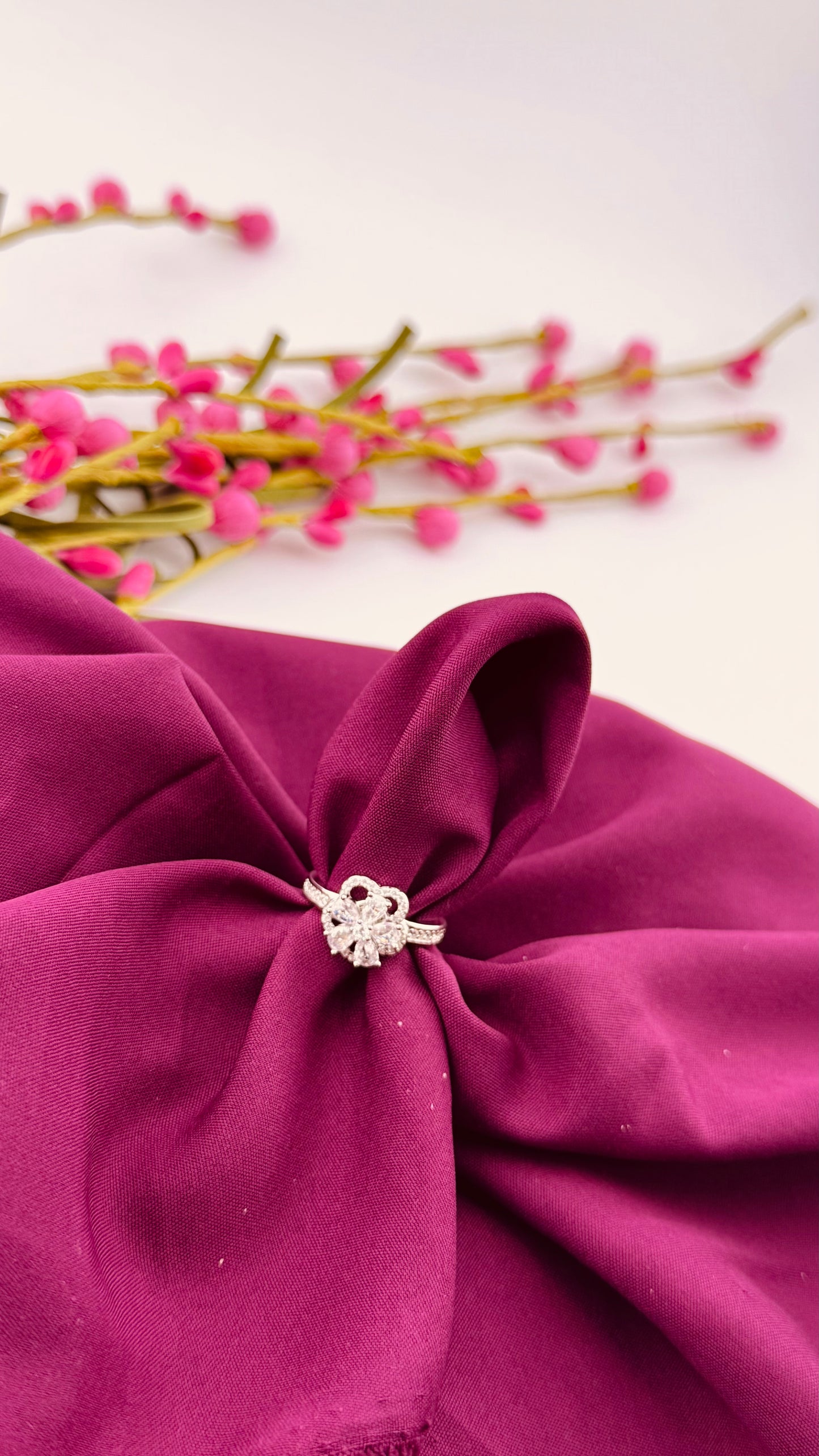 Adjustable Rolling Flower Ring