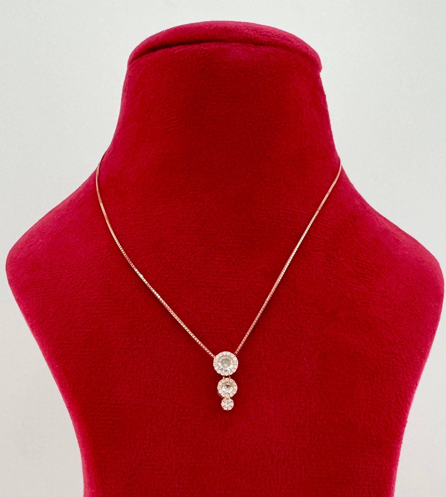 Glamorous Rose gold Chain Set with Hanging Stones