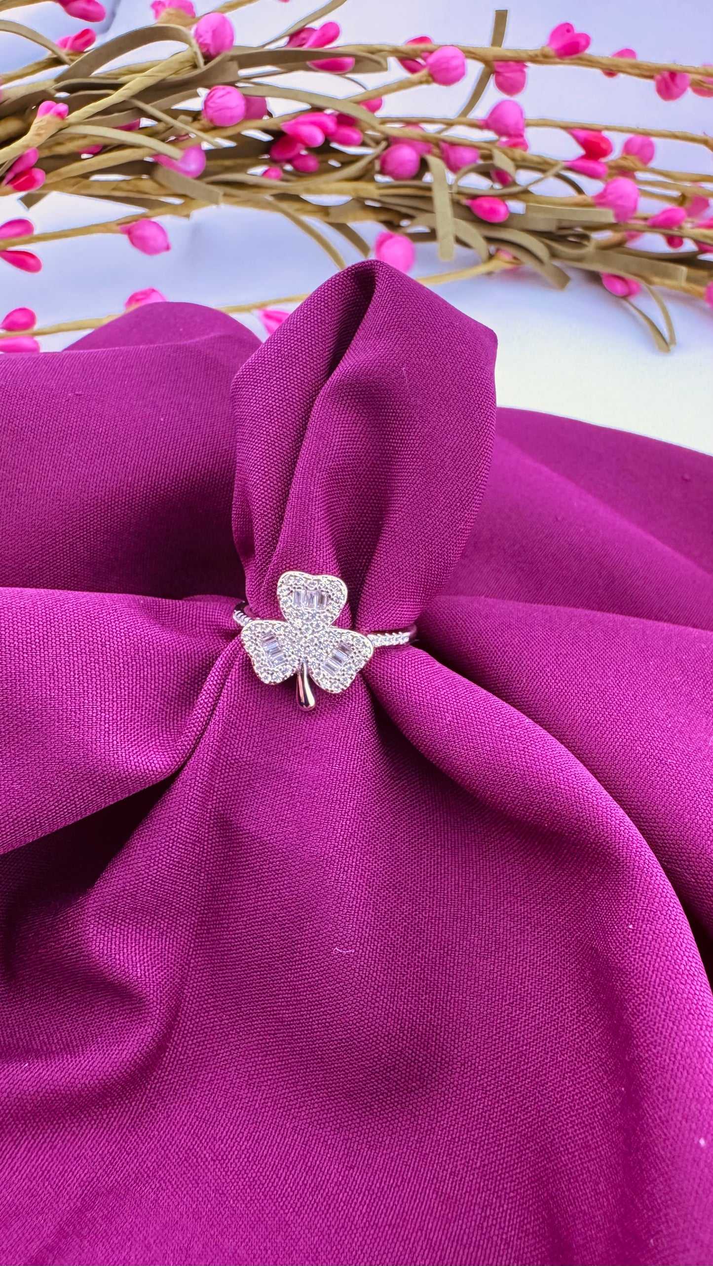 Lucky leaf Rings